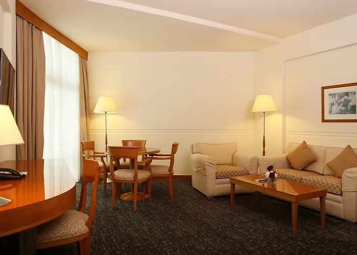 J5 Hotels - Port Saeed